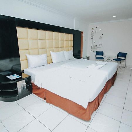 Hotel New Lilik Magelang Exterior photo